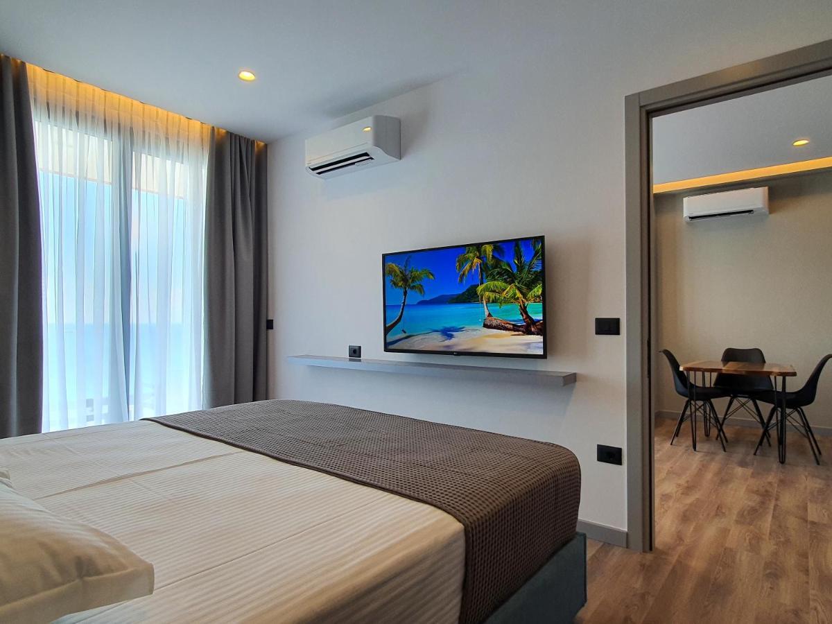 Lookout Apartments Sarande Exterior photo