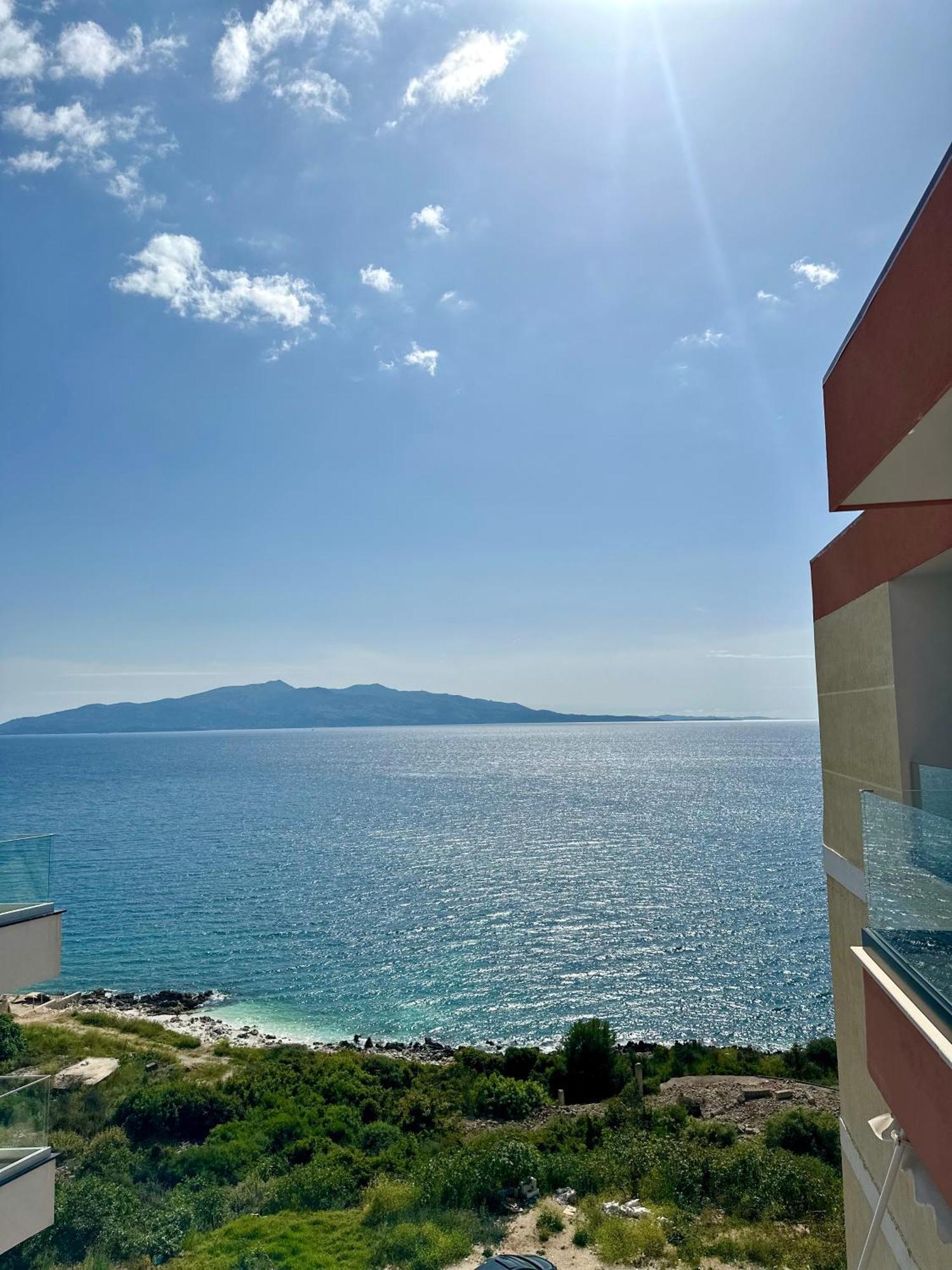 Lookout Apartments Sarande Exterior photo