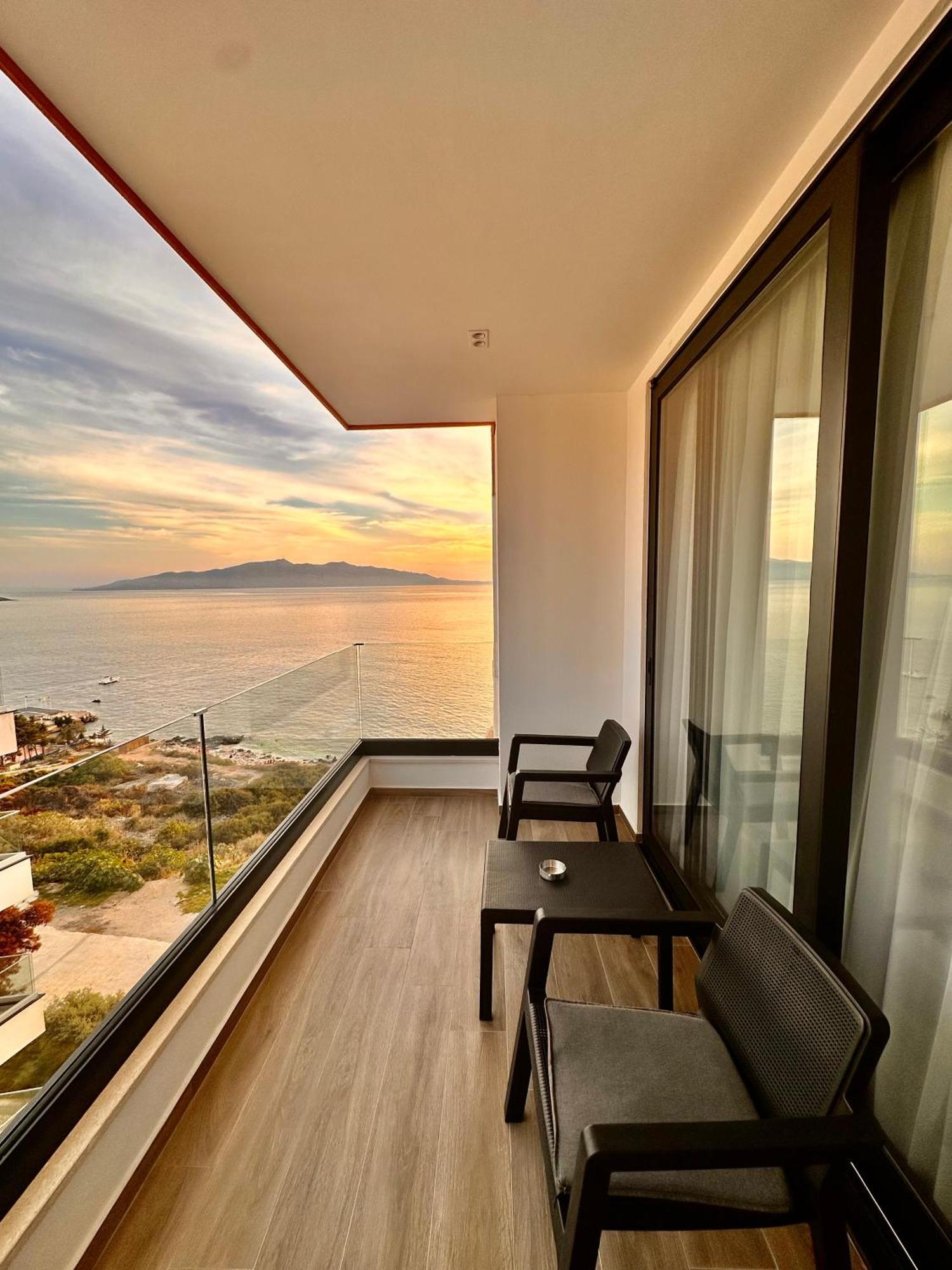 Lookout Apartments Sarande Exterior photo